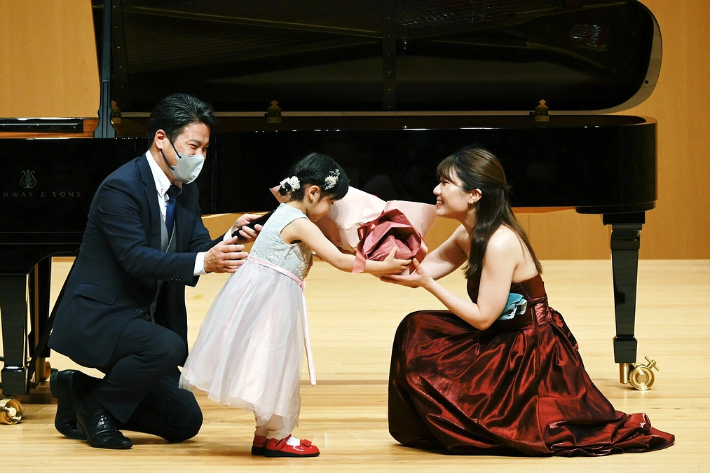 松山支部入賞者記念コンサートに南杏佳さんがゲスト出演