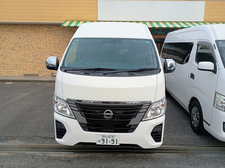 中央共同募金会さまより、新しい送迎車両をご寄贈いただきました！