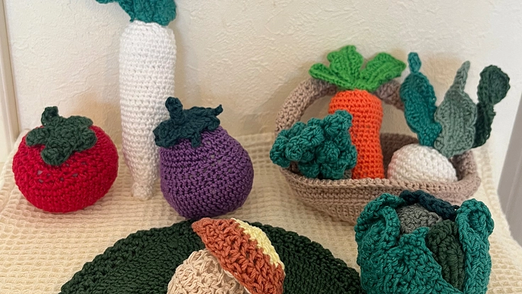 寄付金付き野菜編みぐるみでつなぐ、支援の輪