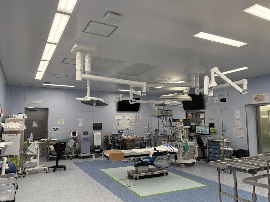 手術室　ここにハイブリッド手術室の機材を設置します！