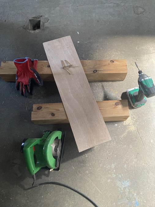 【DIY】壁面の制作をしています。