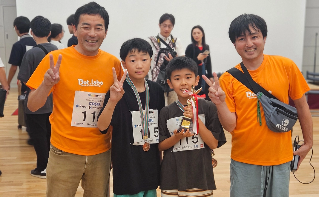 4.ロゴ掲出(HP・PDF・動画)+現地ロゴカード記念写真データ+上記