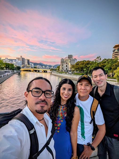 アーティストのアドリーと企画者の一朗が広島到着！！