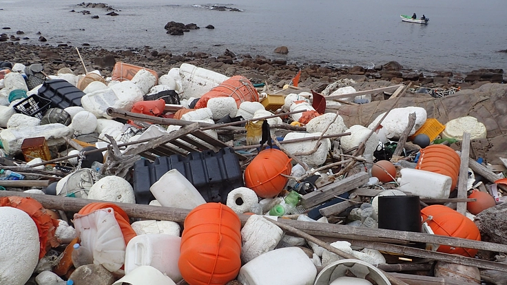 国境の島 対馬。大量に漂着した漁具・漁網、プラごみを回収したい