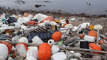 国境の島 対馬。大量に漂着した漁具・漁網、プラごみを回収したい のトップ画像