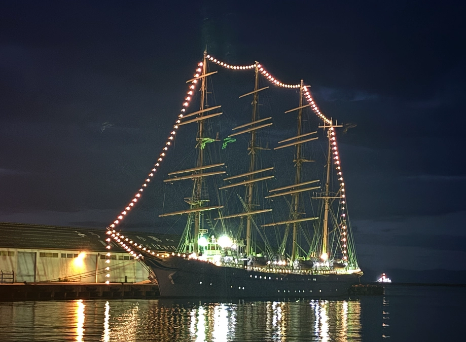 小樽港に海王丸が来港しました