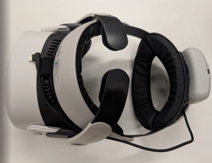 配布するVRゴーグルをご紹介