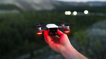 全国の小中学校でドローンの操縦体験イベントを開催したい！ のトップ画像