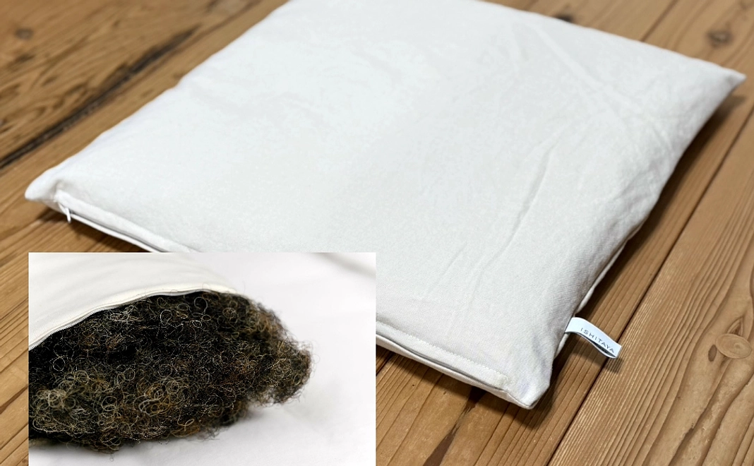 馬の尻尾クッション