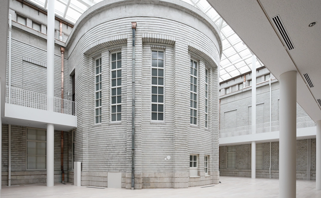 展示会のオープニングレセプションに御招待