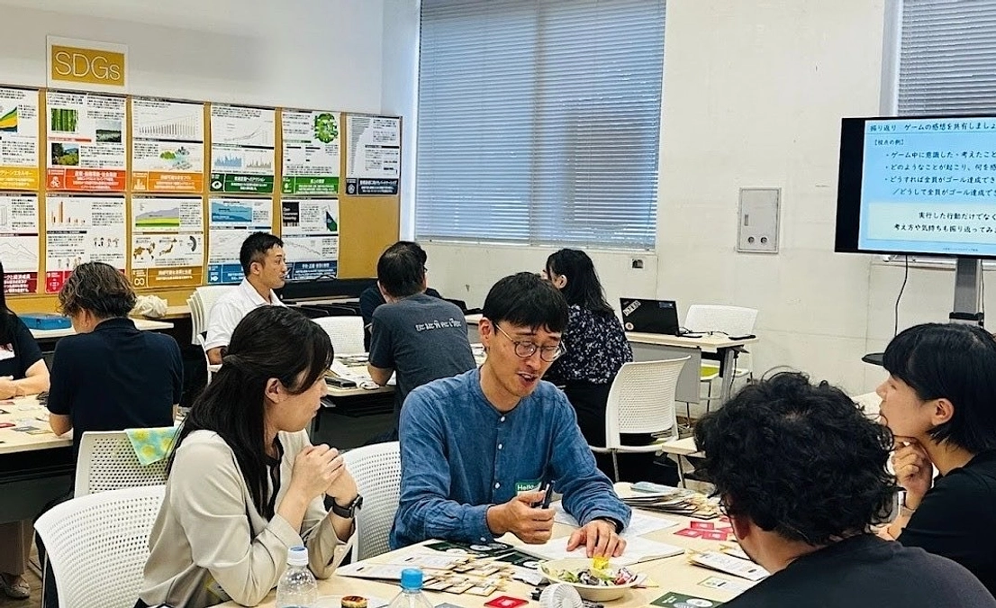 社会デザイン・ビジネスラボと日本ファンドレイジング協会共催の「カードゲーム『from Me』寄付つき