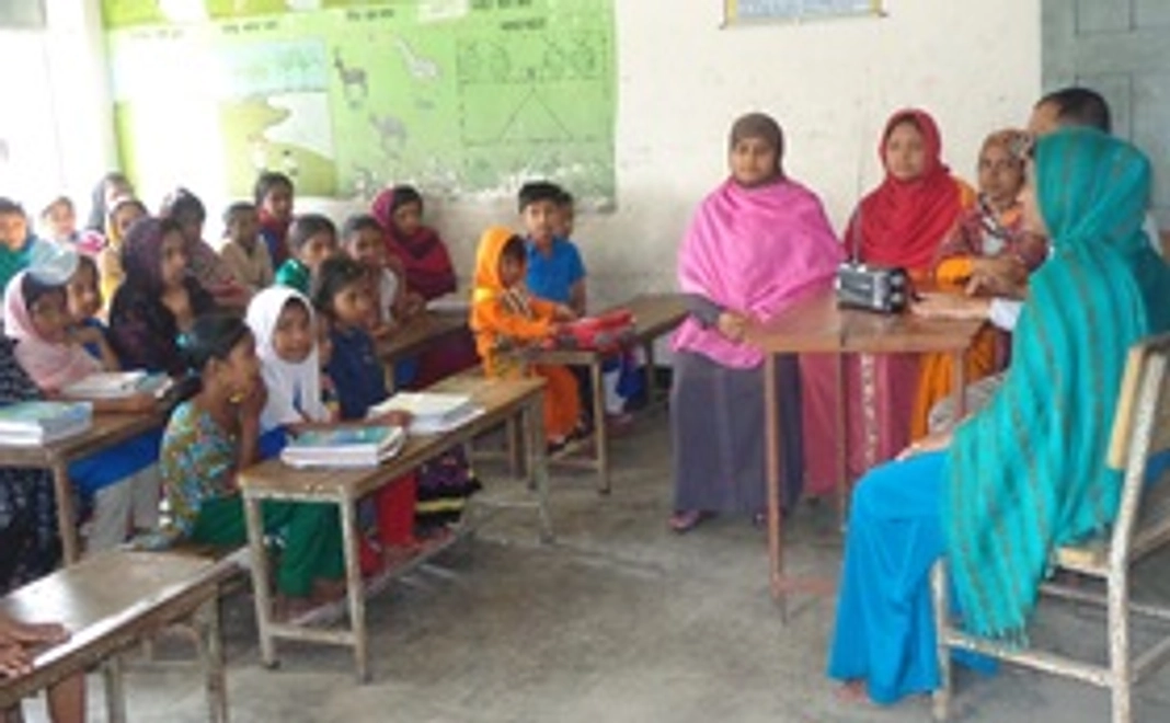 バングラデシュから写真入りポストカードを贈ります。