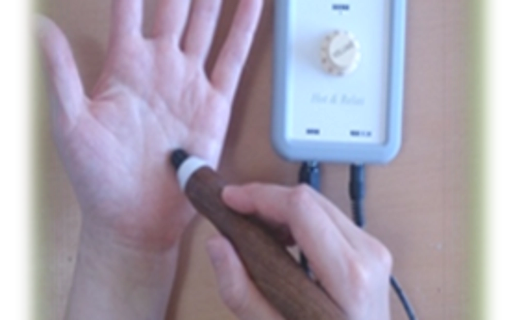 健康グッズの贈呈と温熱マッサージ棒の無料レンタル