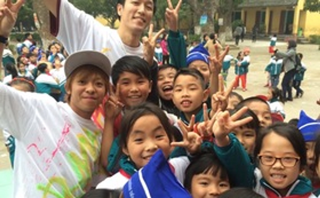 現地の子ども達からの感謝2点セット