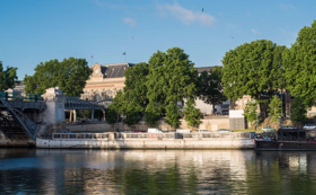 船内の名盤に支援者全員のお名前を掲載