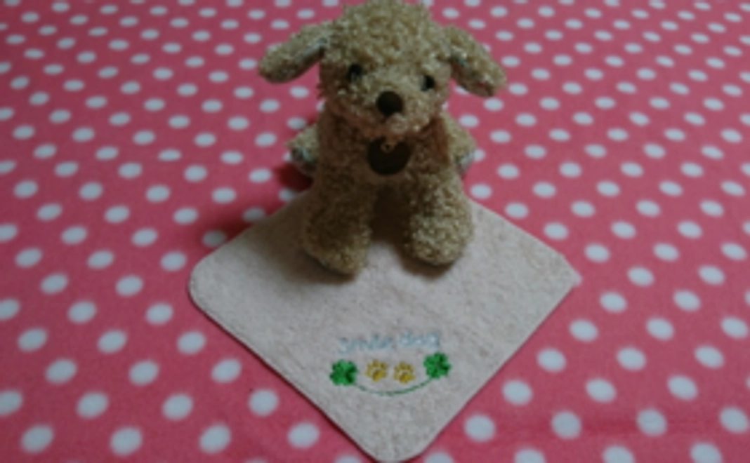 刺繡入り入りハンドタオル(ピンク:女性の方におすすめ)