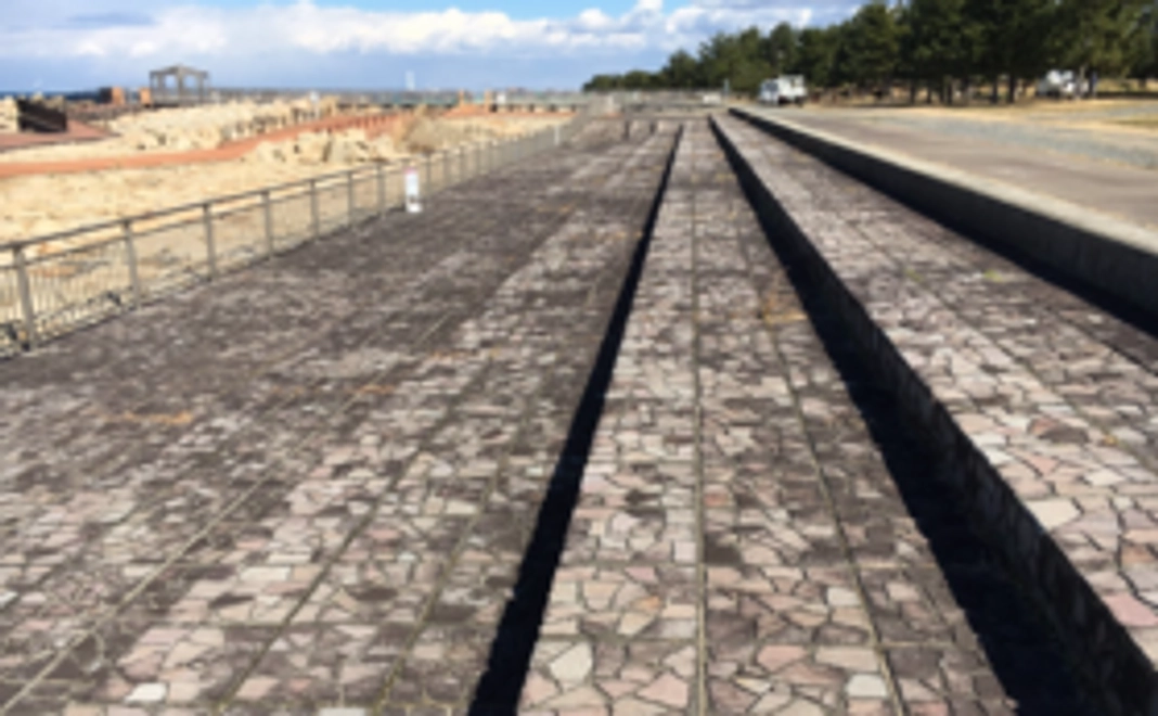 桟敷席ご招待（2名用）