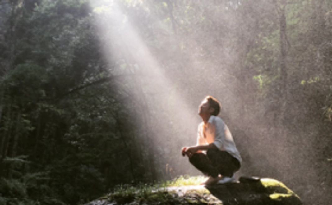 1stアルバム1枚とLIVEチケットをお届け！