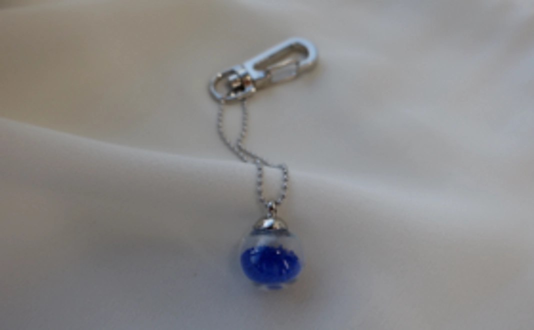 ■ 希望の青を身につけて"応援"コース | キーホルダー付き