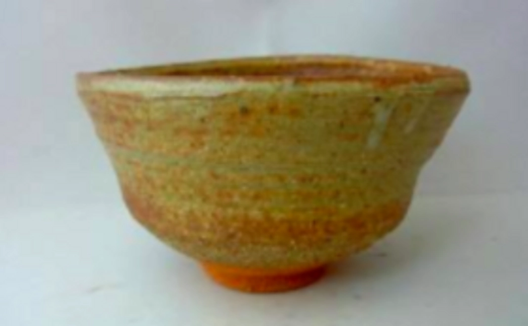 【ラスト10日間限定!】今までの茅を灰にして作ったシリアルナンバー入りの茅釉薬のとろろ汁茶碗