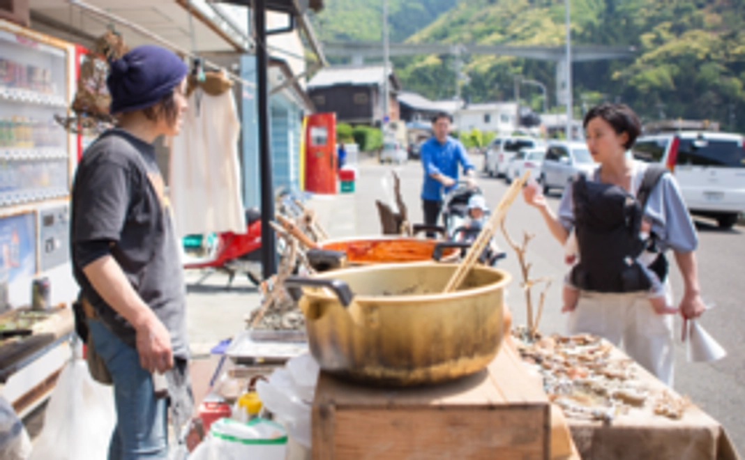 【小浜市民の方におすすめ】全会場・全日全演目共通パスポート+「海岸通りマルシェ」優待券