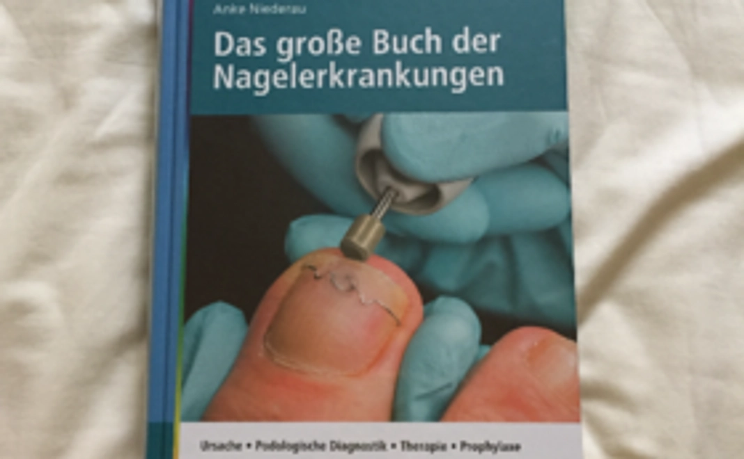 Das große Buch der Nagelerkrankungen 日本語版