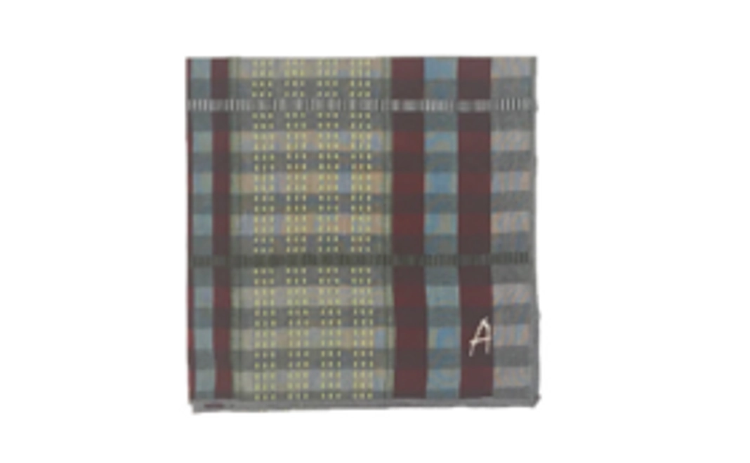 イニシャル入り大判ハンカチ