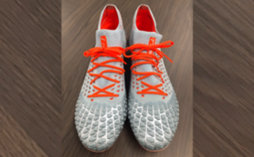 【スペシャルグッズコース】選手支給サイン入りスパイク