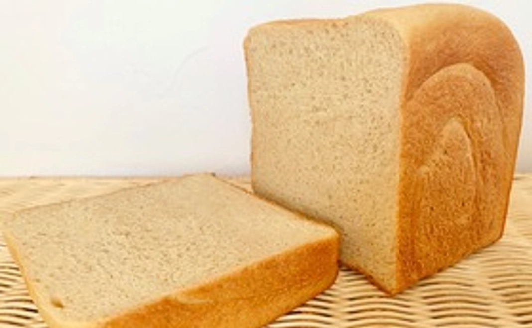 食パン1斤を子ども食堂にプレゼント