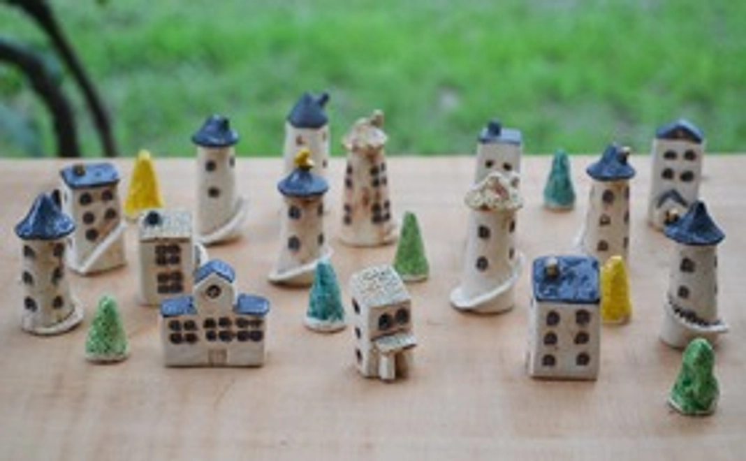 【作家名：keiko】陶器でできた家シリーズ