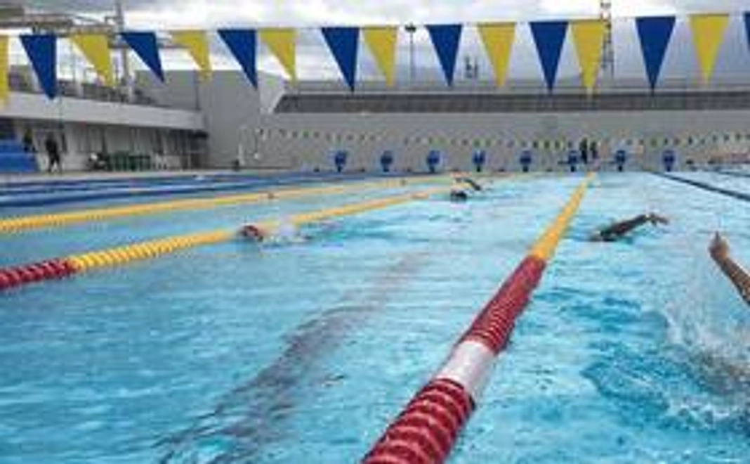 日本代表選手とチャレンジ！　　水泳教室ご招待プラン