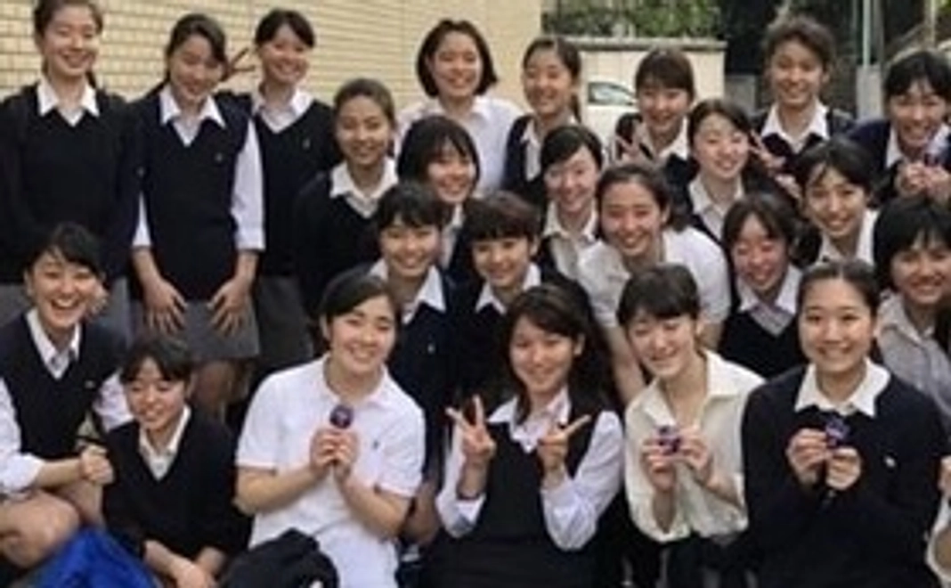 当団体のロゴデザインの入ったおしゃれなオリジナルノベルティグッズのリターン(Tシャツかトートバッグをお選びください。)