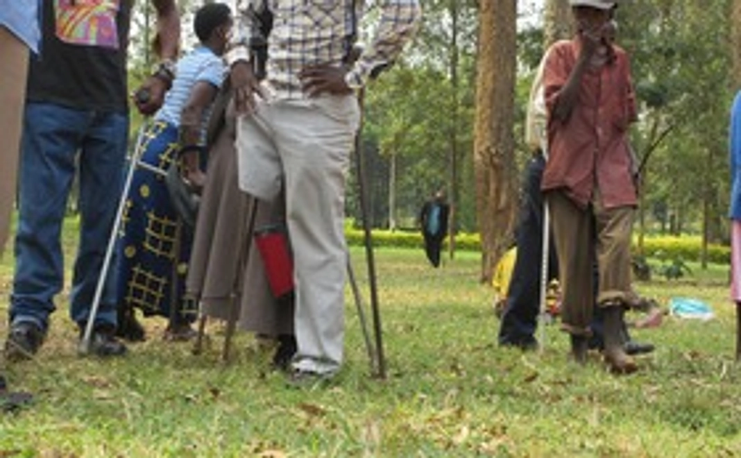 1000円杖１本コース（定食一回分の節約で支援）