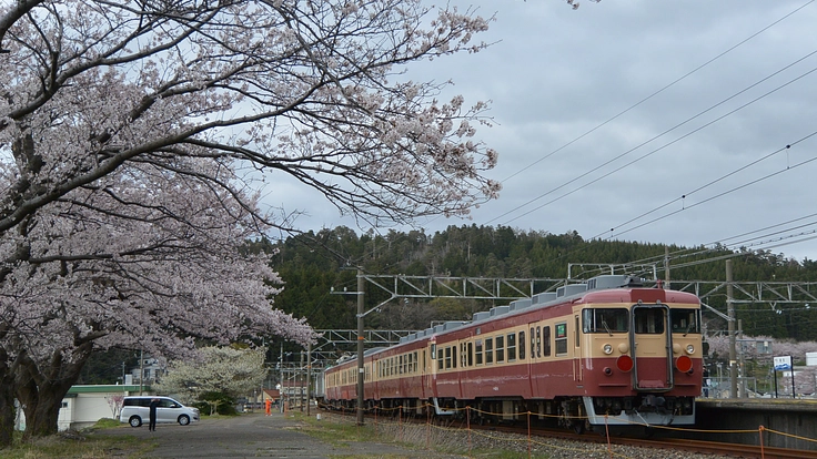 現役で活躍する最後の国鉄急行形電車クハ455ｰ701を延命させよう 4枚目
