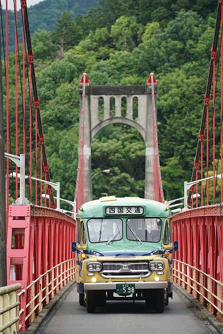 返礼品『修繕後のボンネットバスを貸切る権利！』について⑨