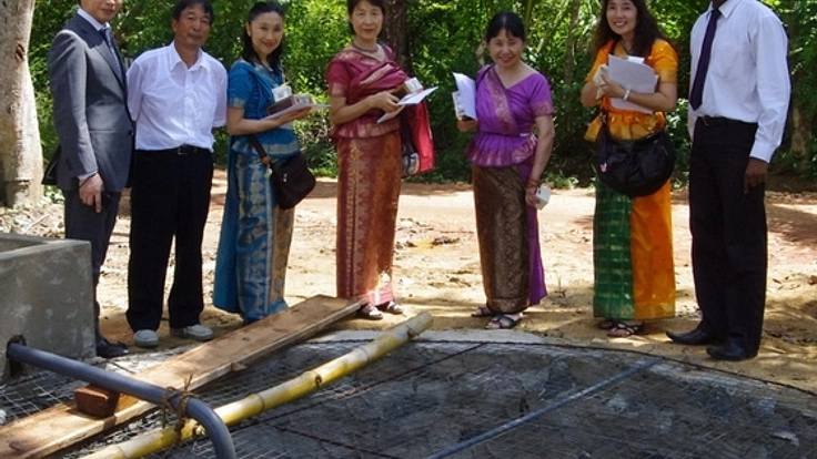 スリランカの孤児及び貧困女性の就業・自立支援「染め工房」