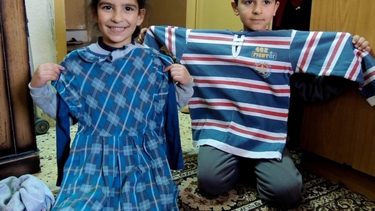 石巻に緊急支援として集まった服をシリア難民に届ける  ～絆ぐるぐるプロジェクト～