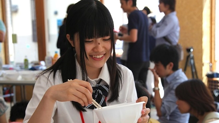 気仙沼の高校生が考案！地元食材を活かした新商品「なまり節ラー油」を全国に届けたい