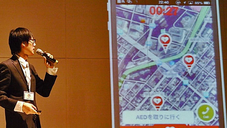 心停止の現場にすぐに付近の救助者を呼んで命を救うSOSアプリ