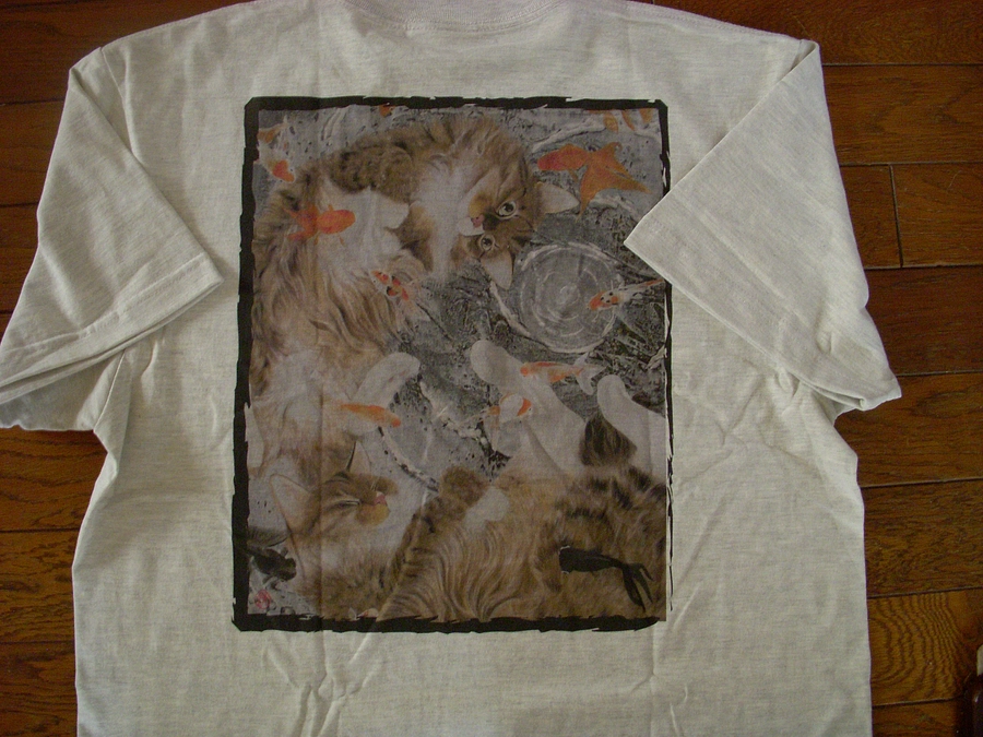 名画が印刷されたＴシャツが届きました