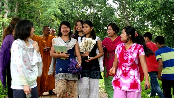 途上国に学ぶ、先進国に学ぶ。両国の未来のために。