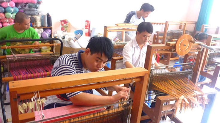 ベトナムの障がい者作業所で自立支援を続けたい！