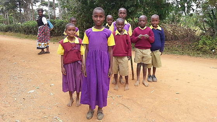 バスケット生産者たちの村で深井戸設置の難工事を成功させたい