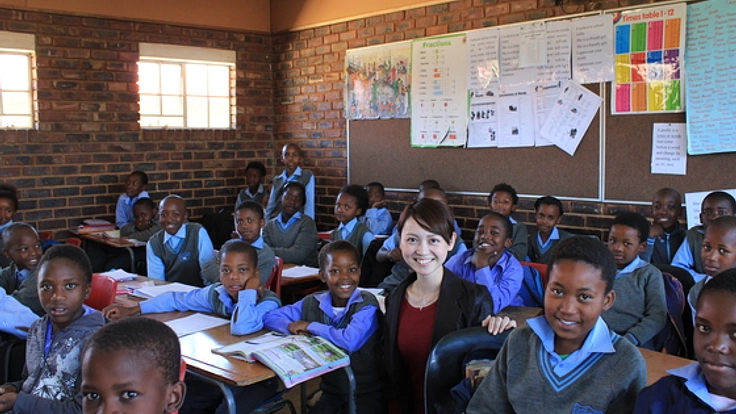 南アフリカの子どもたちの為に、日本の移動図書館車を送りたい！