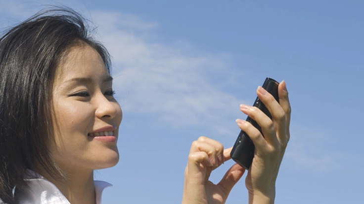 高齢者の孤独死・孤立防止をする24時間見守りアプリを開発!