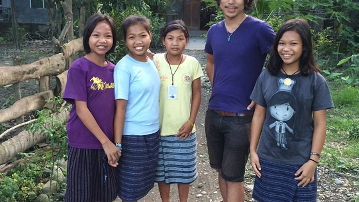 貧困連鎖から脱却！フィリピン貧困地域の村に体育館を完成させる