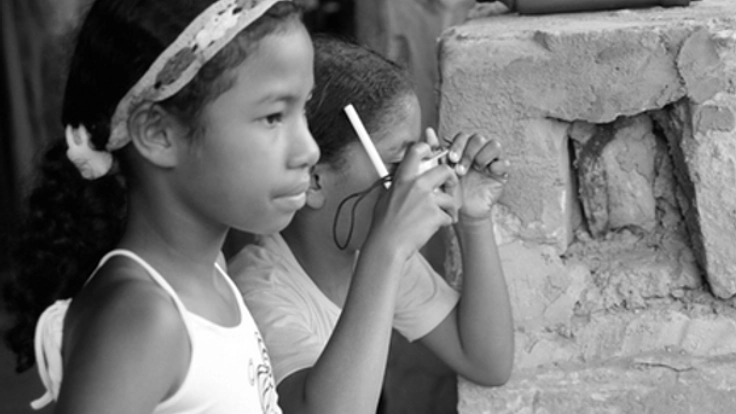 女子４人の挑戦！ブラジル貧困村の人々のために映画上映をしたい