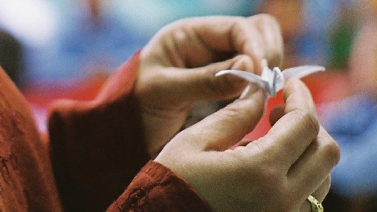 原発NOを世界にアピールする広島千羽鶴再生紙カードを作りたい！