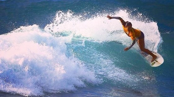 日本人初の世界サーフィンリーグ参戦を目指し海外遠征をしたい！