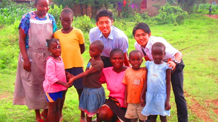 水道のない家に住む学生2人がルオ族の村に水道を届けます!!
